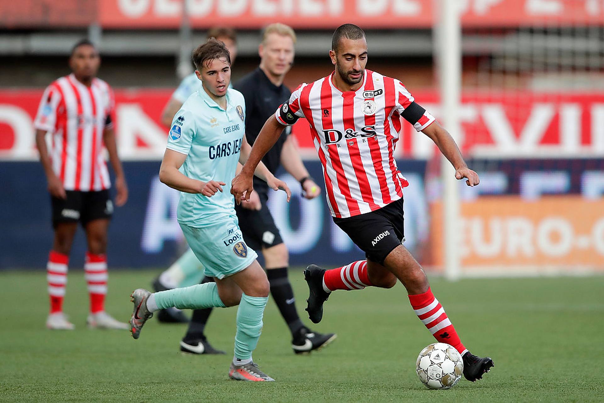 年龄从来不 年龄从来不