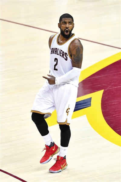 国际足坛再 国际足坛再